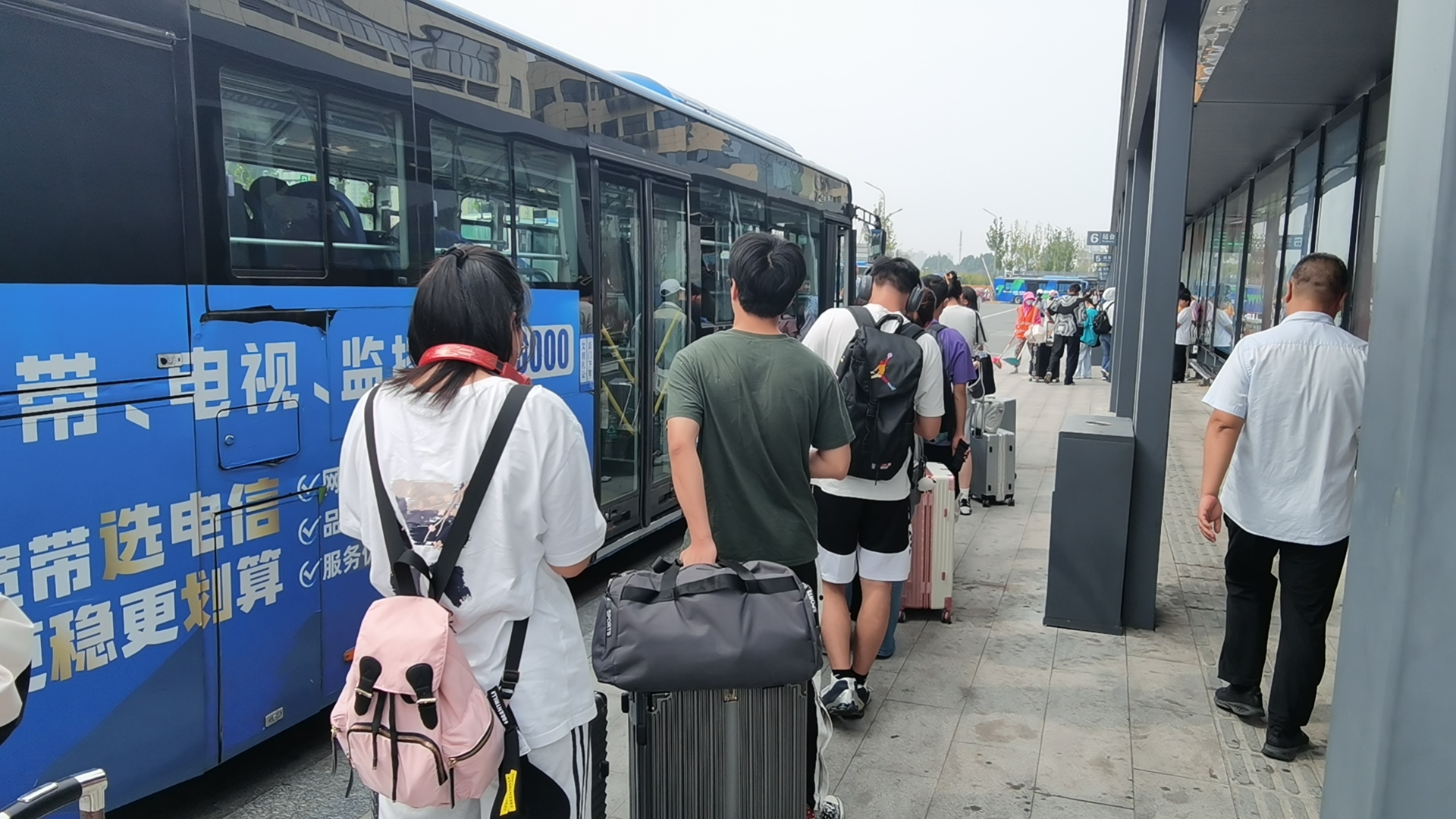 抓客流、強服務(wù)，公交集團多舉措護航高校“開學(xué)季”