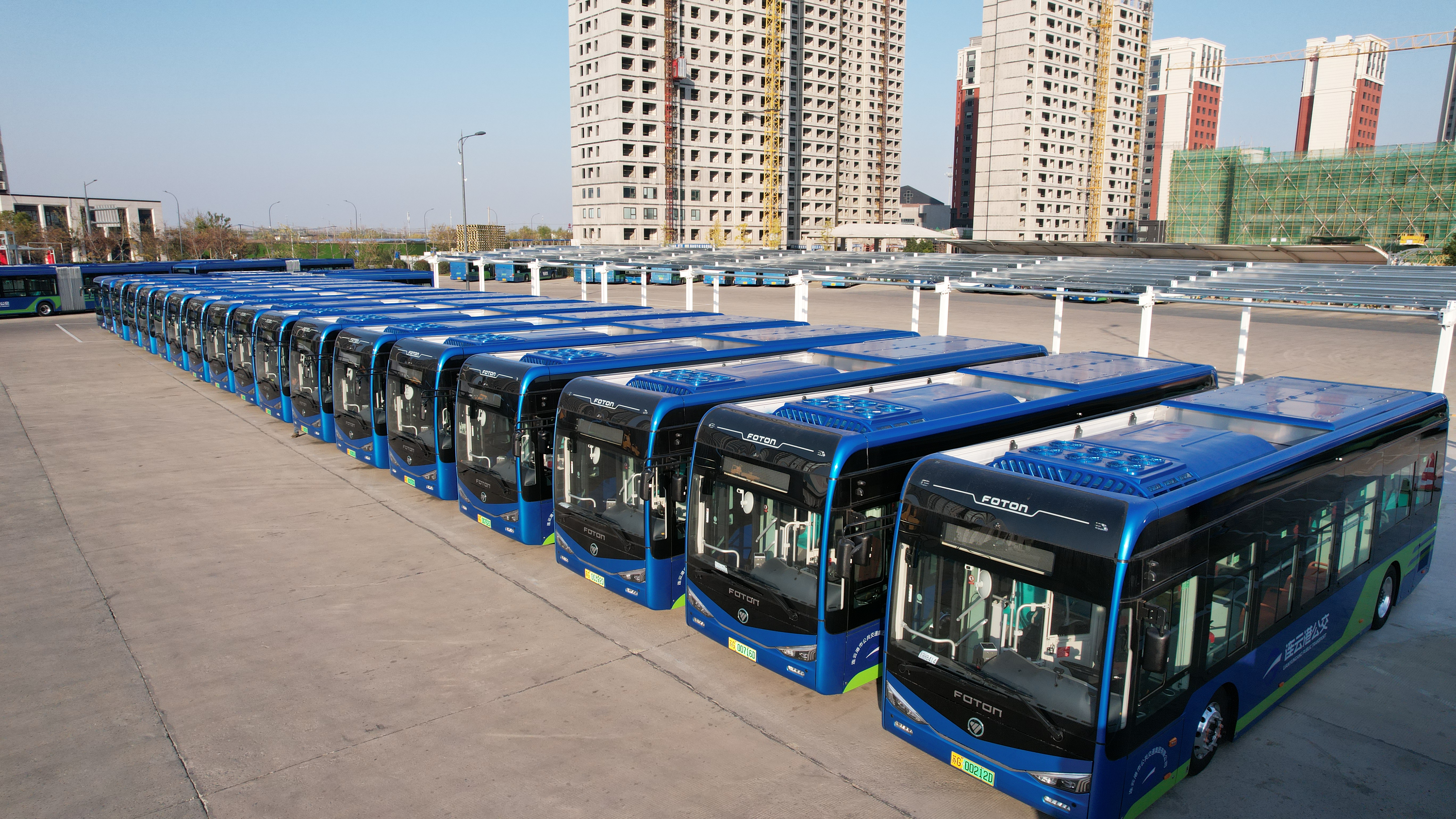 即日起，連云港公交150臺(tái)新能源公交車陸續(xù)投入運(yùn)營