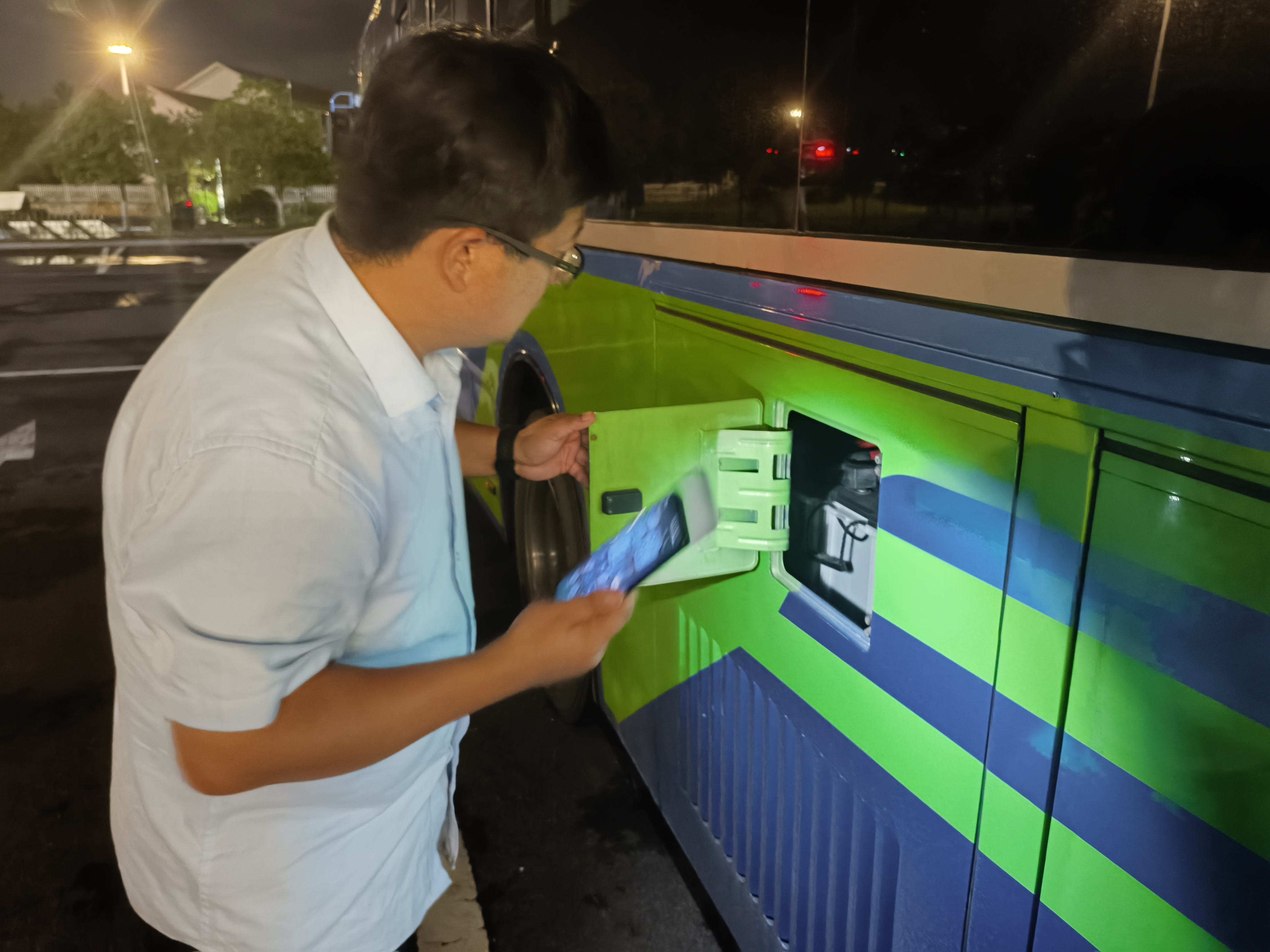 東部公交開展駐站車輛安全檢查，消除隱患防患未然