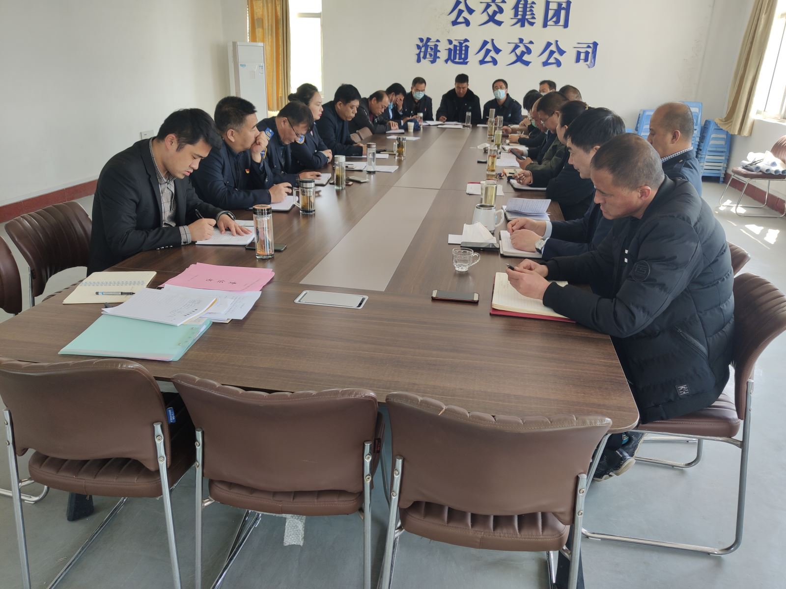 公交集團公交事業(yè)一部開展“五一”節(jié)前黨風(fēng)廉政警示教育會議