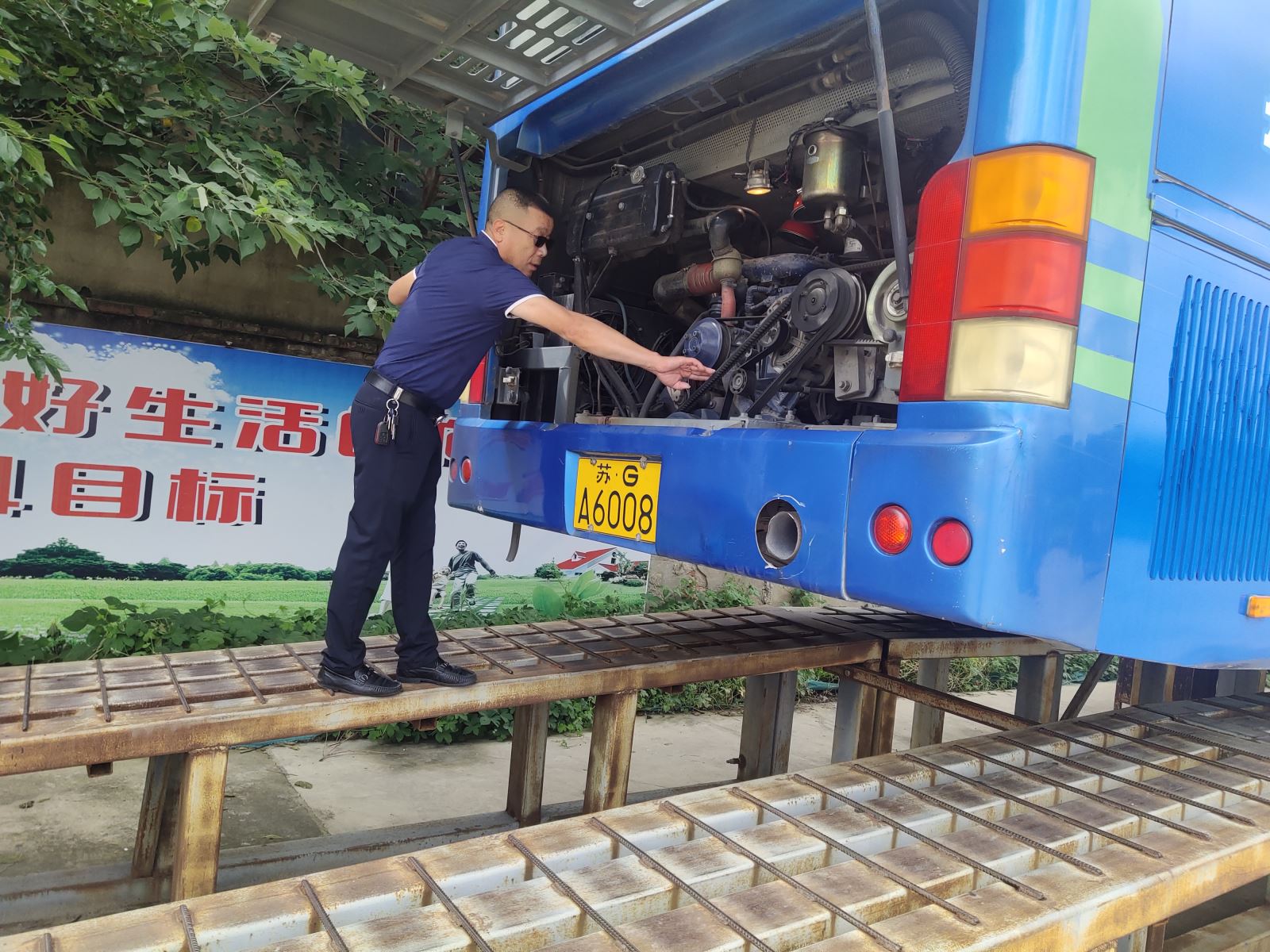 公交事業(yè)一部開展公交車輛例保全面大檢查