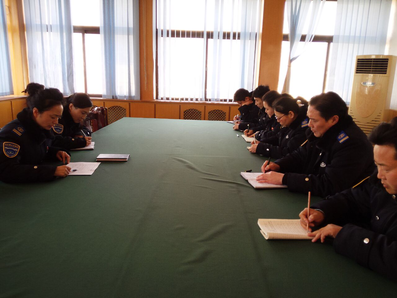 公交佳連公司細化落實文明創建工作