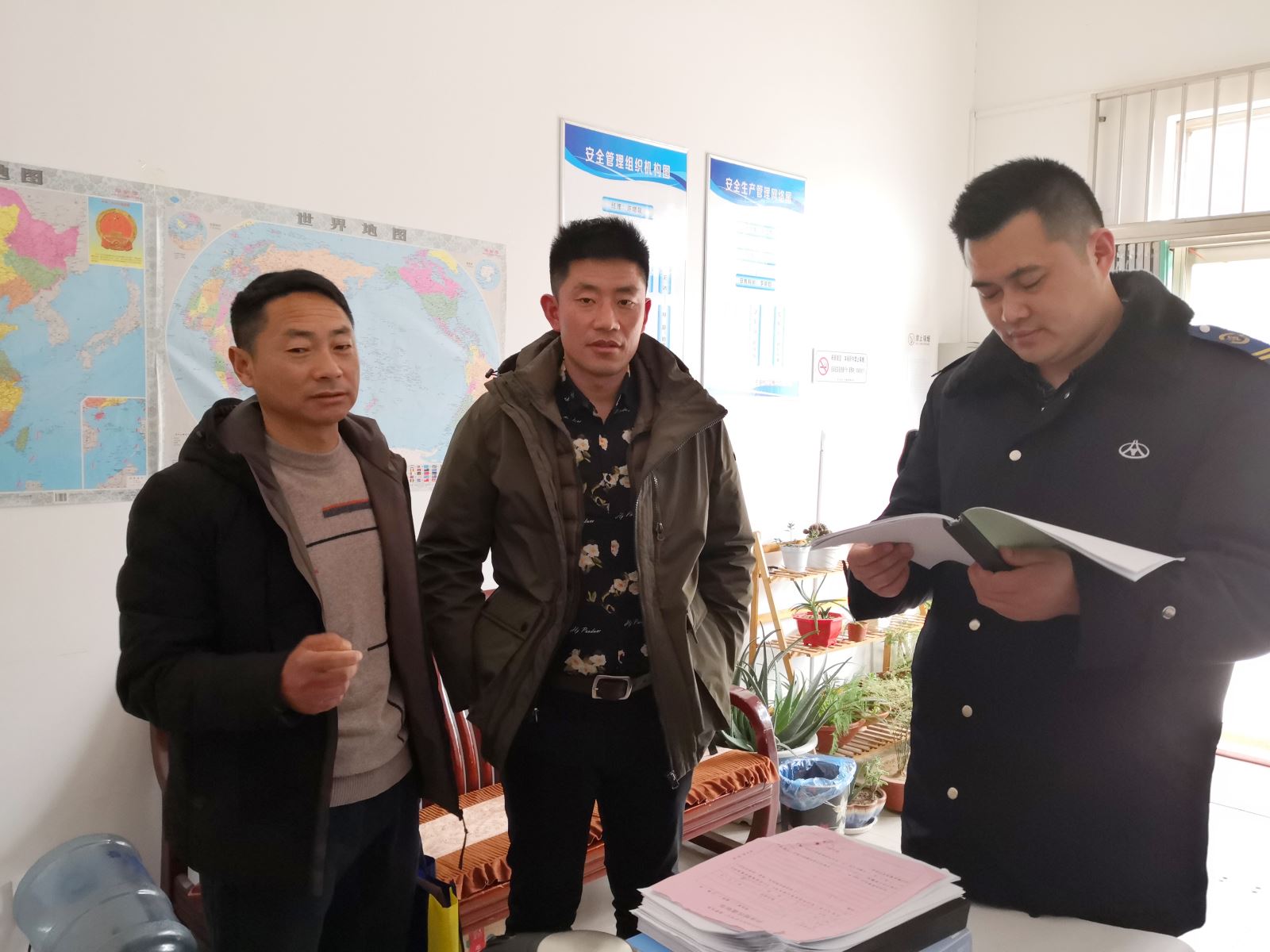 公交集團(tuán)經(jīng)營(yíng)發(fā)展事業(yè)部召開春季安全行車培訓(xùn)