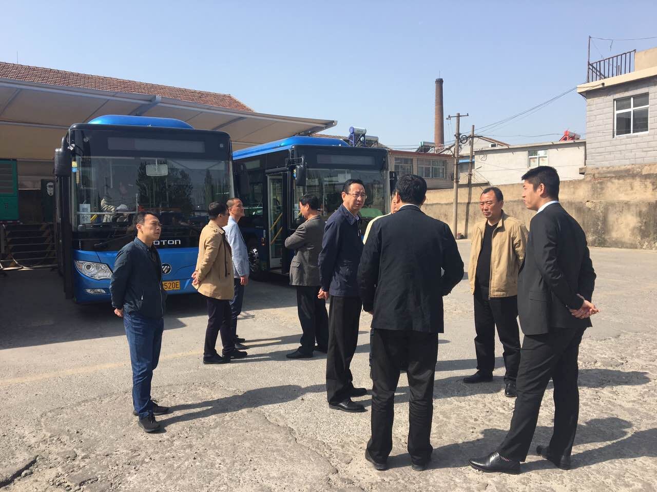 公交集團領導關注西城充電站停電期間車輛分流情況