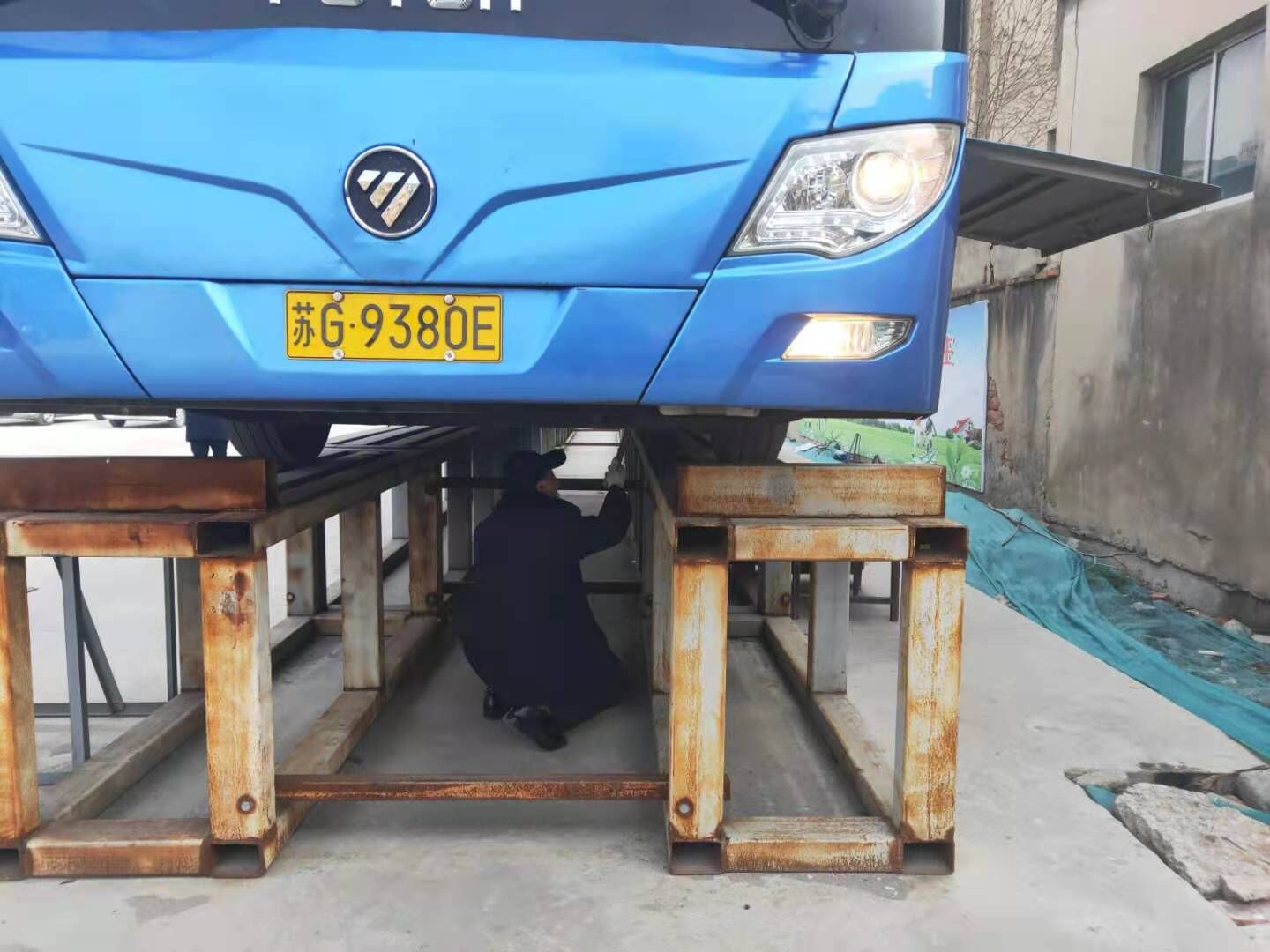 公交集團(tuán)公交事業(yè)一部開(kāi)展車輛安全機(jī)務(wù)大排查