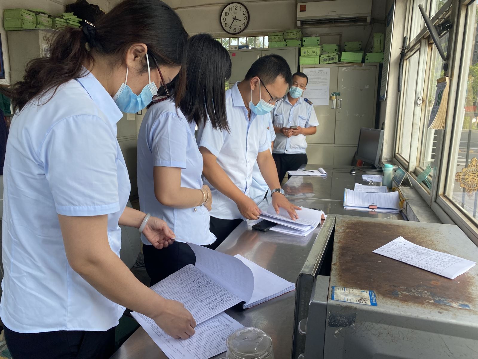 公交集團堅持疫情防控、迎接創文復審工作兩手抓、雙促進