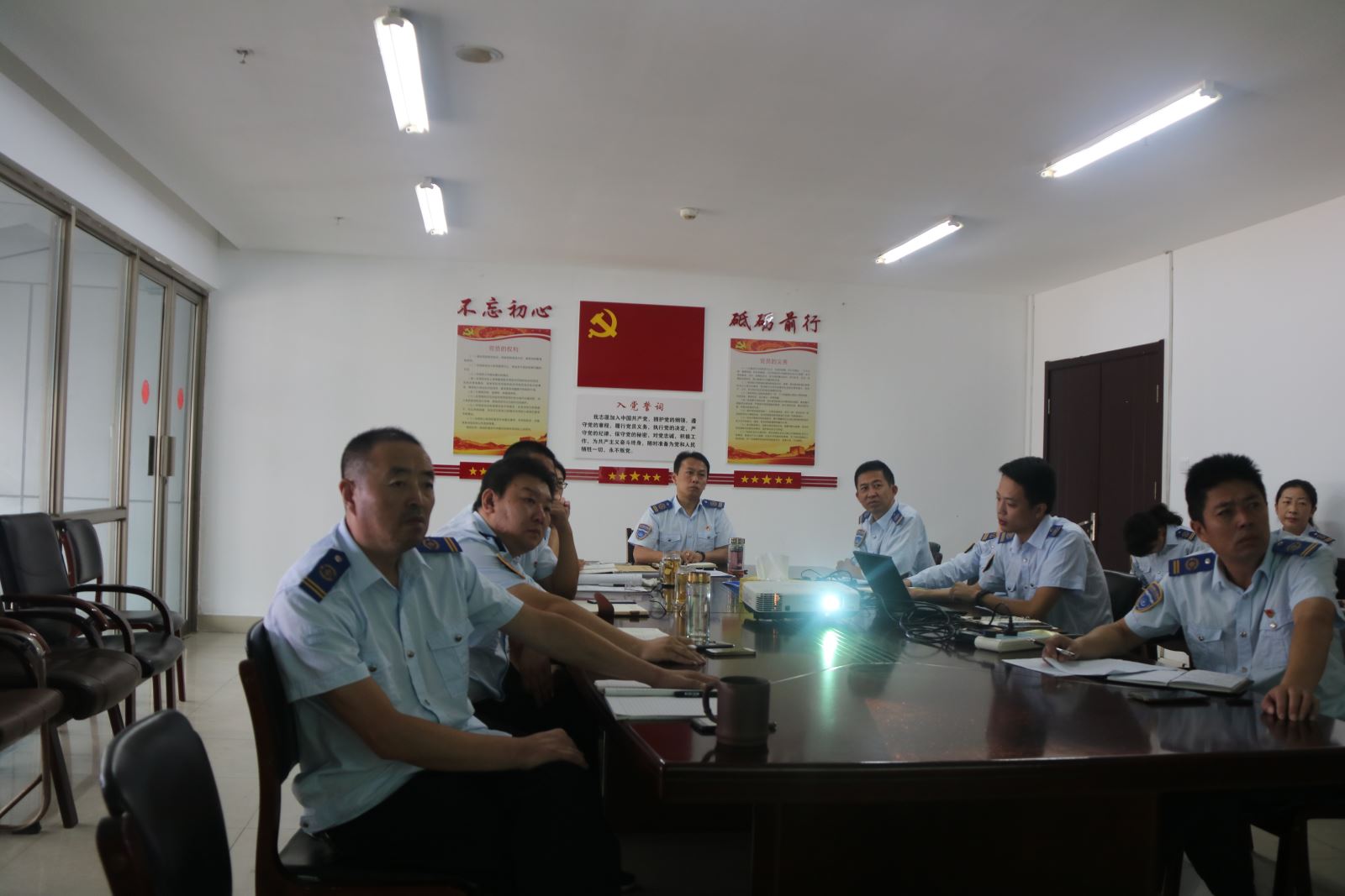 公交集團快速公交公司開展國慶節廉政約談活動