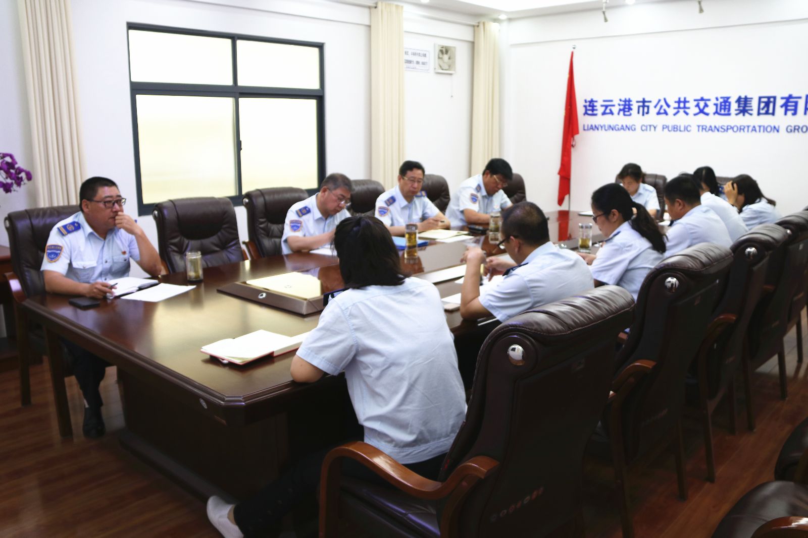 抓關(guān)鍵、推進程，公交集團召開機關(guān)部室辦公會