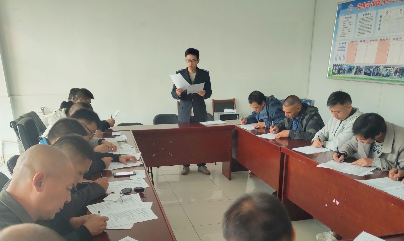 公交集團機務技術事業部對新進駕駛員進行崗前機務培訓